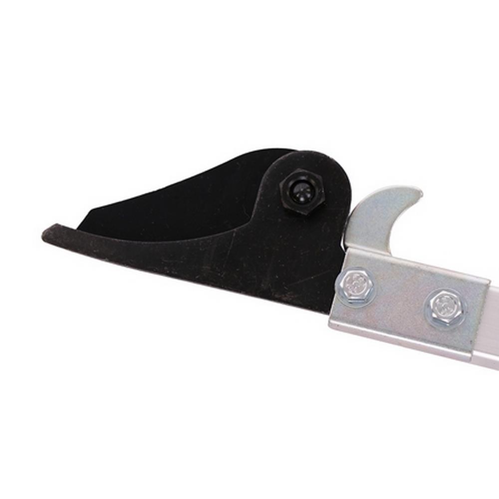 กรรไกรตัดกิ่ง ด้ามยาว TOP MAN 2 ม.