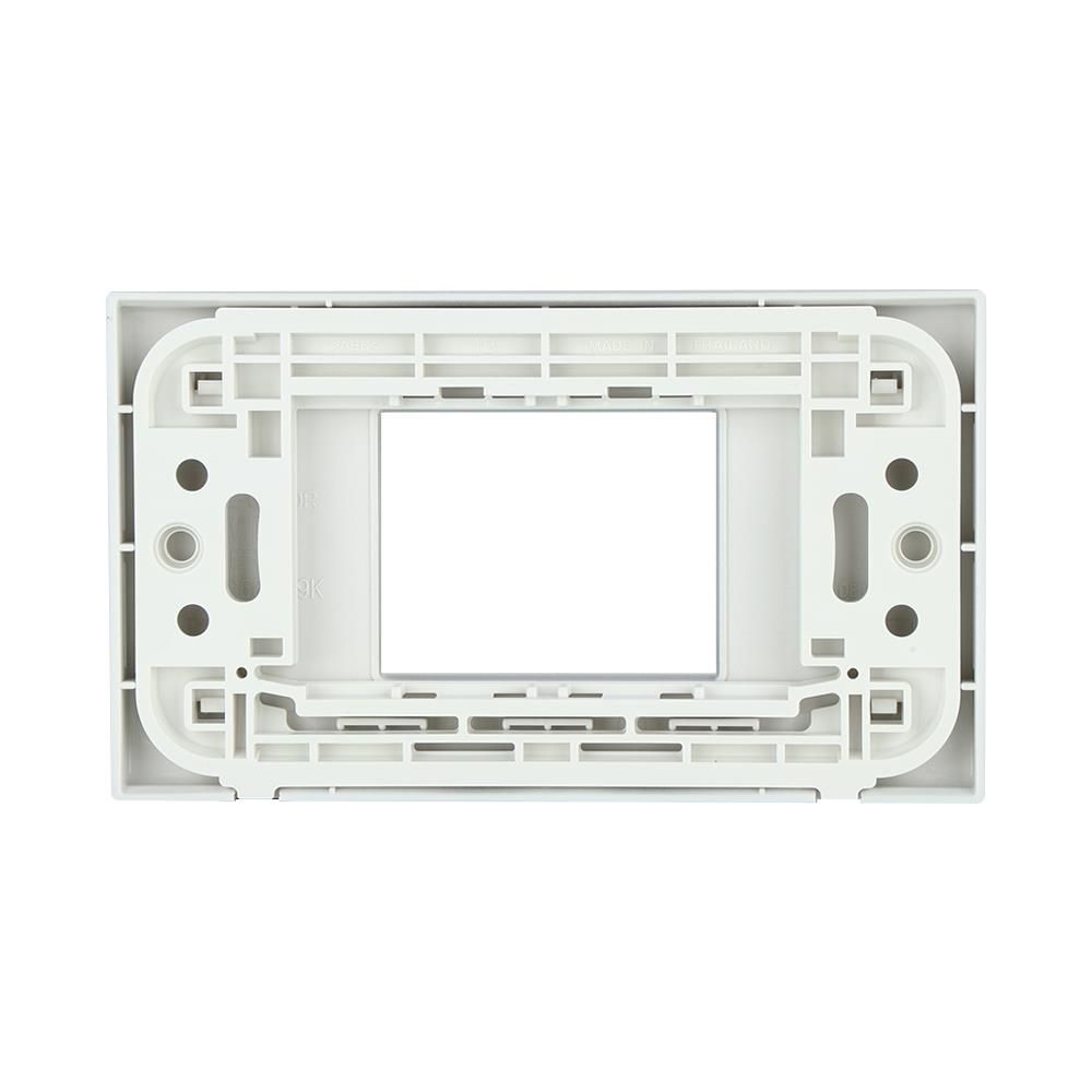 หน้ากาก 2 ช่องกลาง PANASONIC WEG68029MW สีเงิน