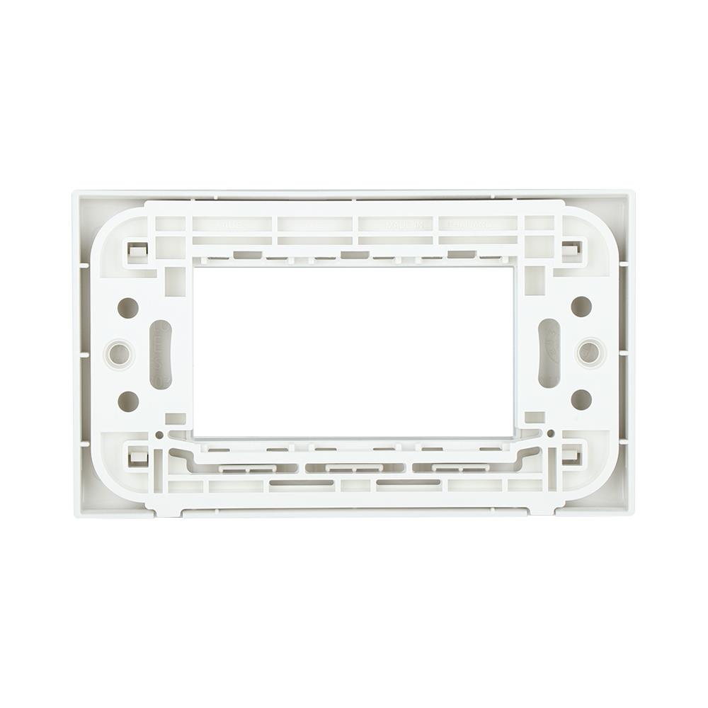 หน้ากาก 3 ช่อง PANASONIC WEG6803MW สีเงิน