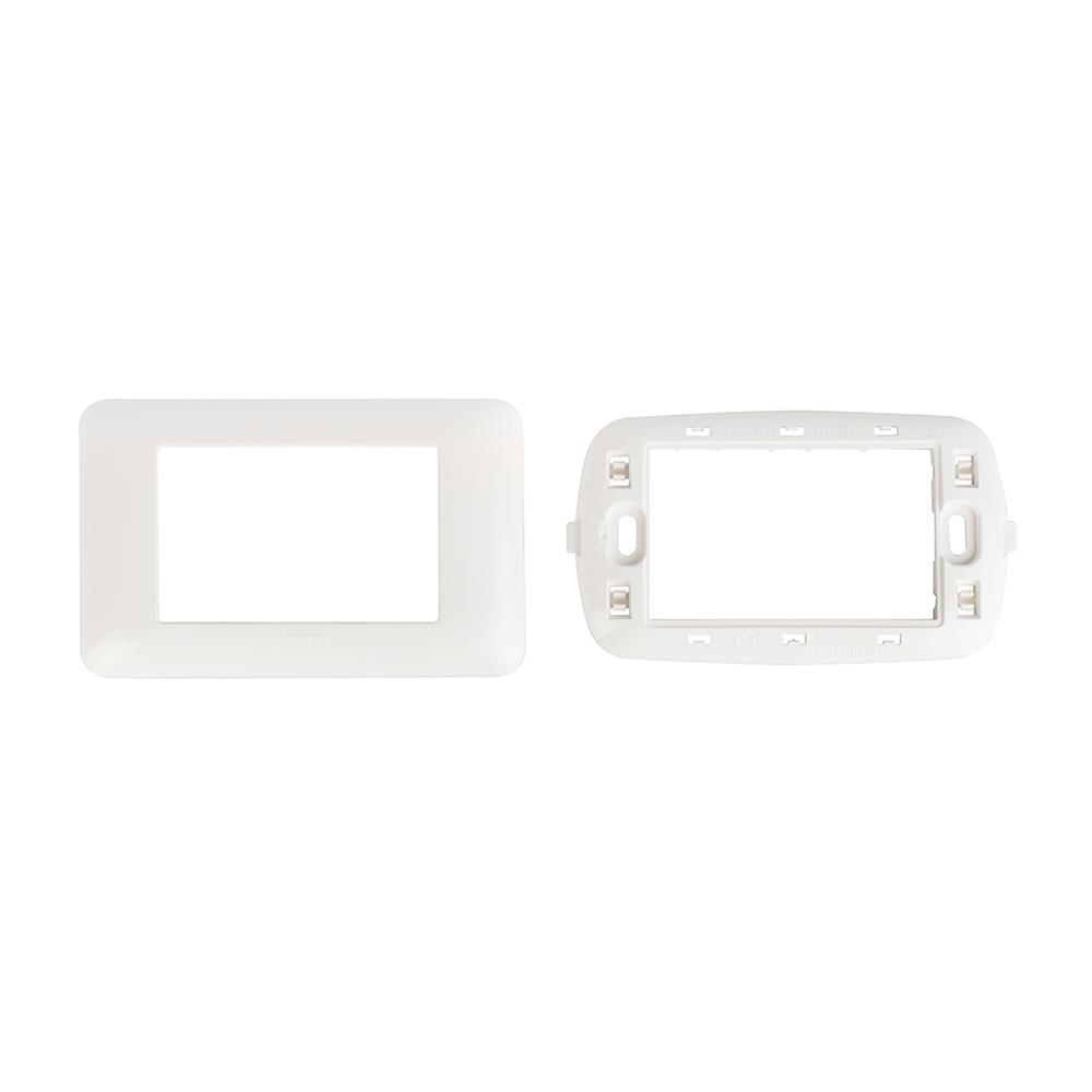 หน้ากาก 3 ช่อง BTICINO SM903/30P สีขาว