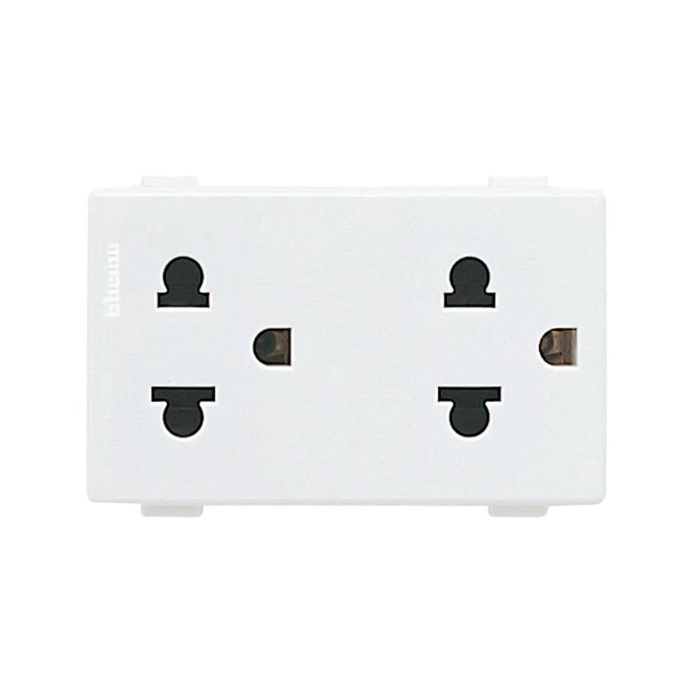 เต้ารับคู่ 3 ขา BTICINO SM9025G สีขาว