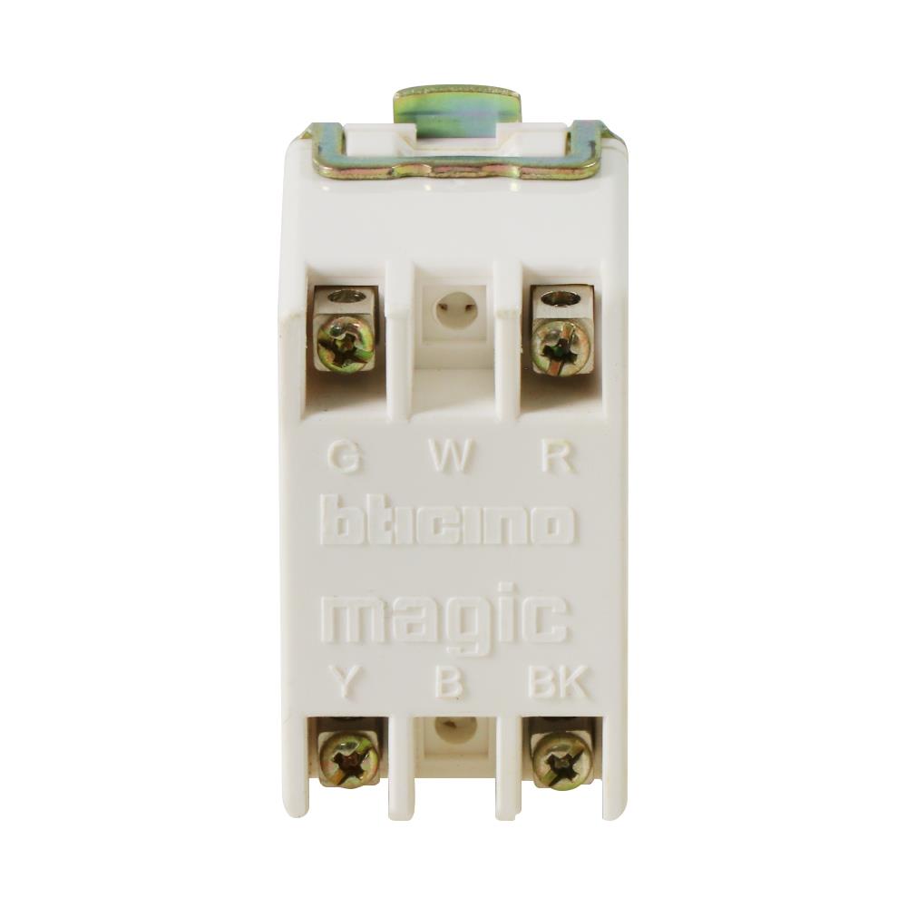 เต้ารับโทรศัพท์ BTICINO 6P/4C SM9021 M/4 สีขาว