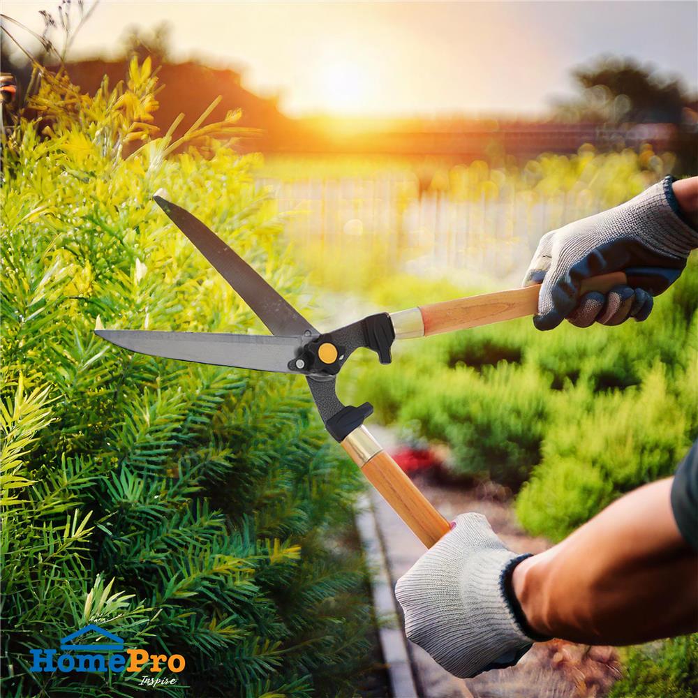 กรรไกรตัดหญ้าด้ามไม้ SPRING 23 ซม.