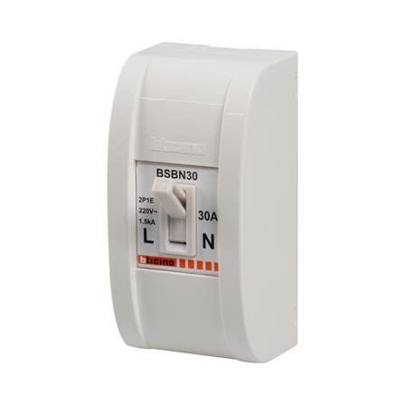 เซฟตี้เบรกเกอร์พร้อมกล่อง 30 แอมป์ 1 เฟส BTICINO BSB1_1