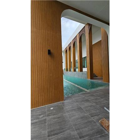 ไม้ผนังบังใบ CONWOOD G2 ลายเสี้ยน 20.3X305X1.1 ซม. สีขาวงาช้าง_3