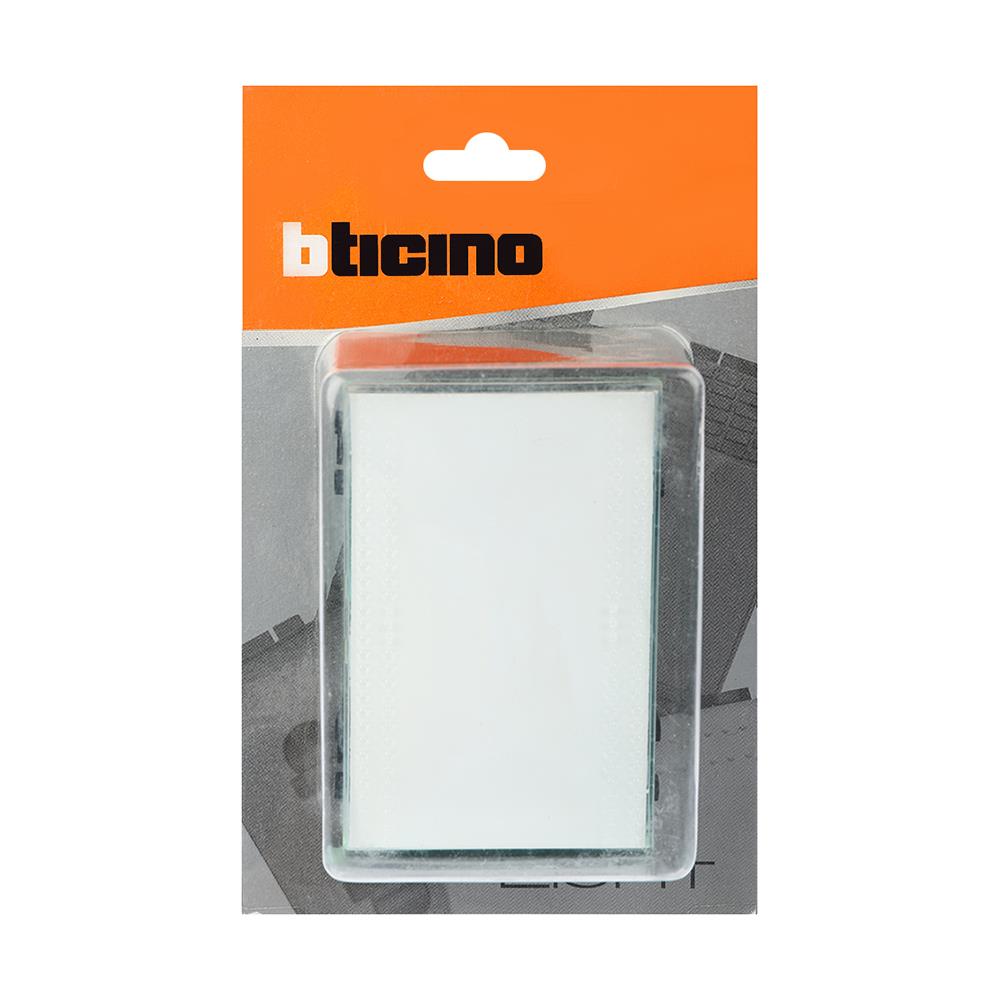 ฝาปิดช่องว่าง 3 ช่อง BTICINO LIVING LIGHT SN4932K3FLIG KRISTALL สีขาว