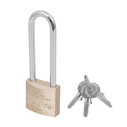 กุญแจสปริง SOLO 84-30L 30 มม. สีทองเหลืองขัดเงา