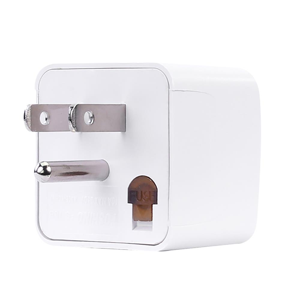 ปลั๊กแปลง 3 ขาแบน (2 ขาแบน 1 ขากลมเป็นขากราวด์) TOSHINO FS-18B สีขาว