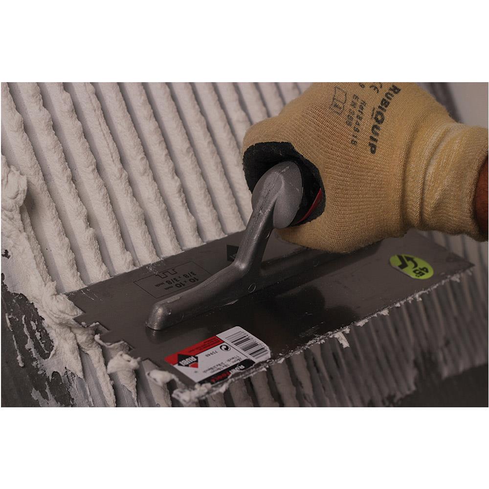 เกรียงหวีด้ามพลาสติก RUBI 30 มม.