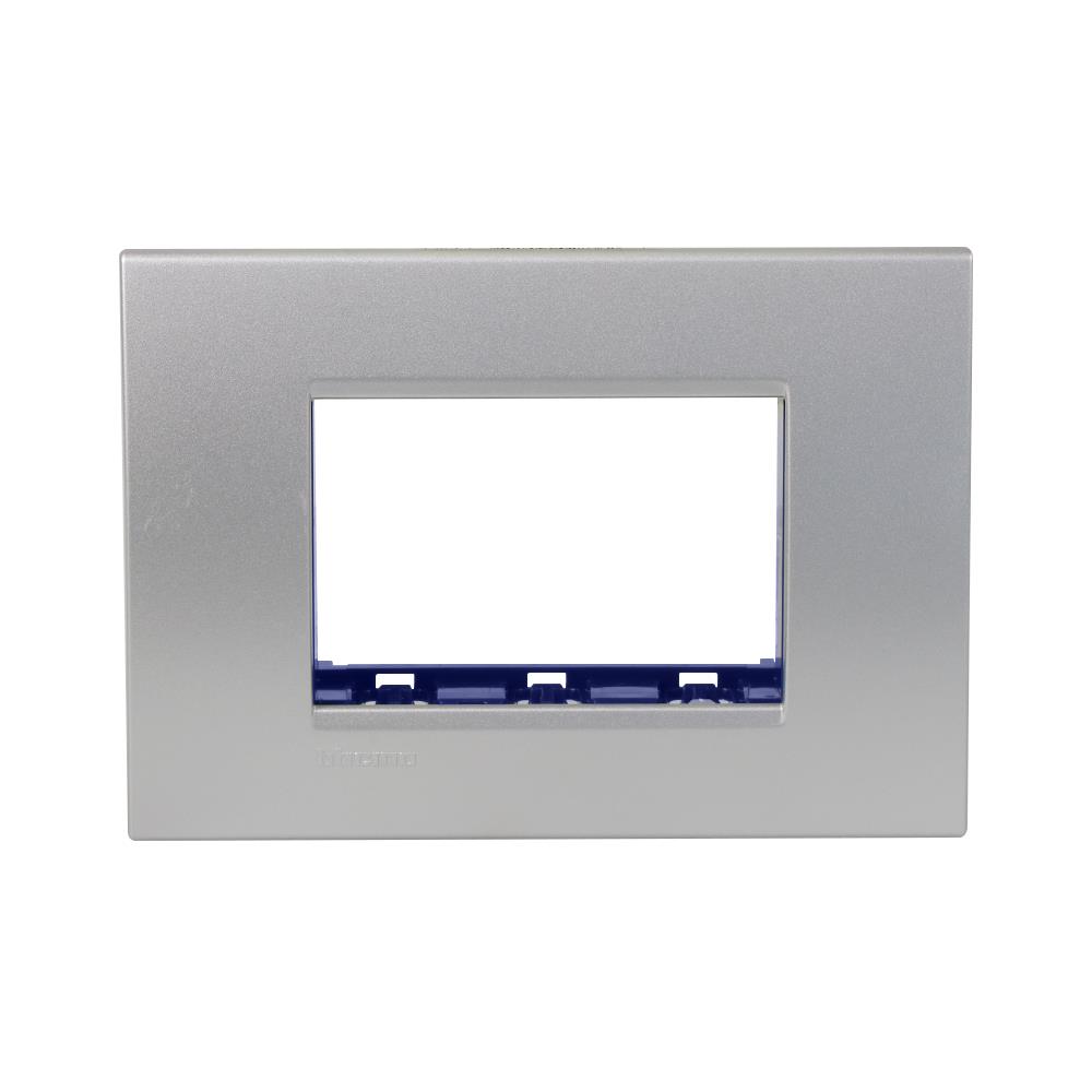 หน้ากาก 3 ช่อง BTICINO SLNA4803TEF สีเงิน