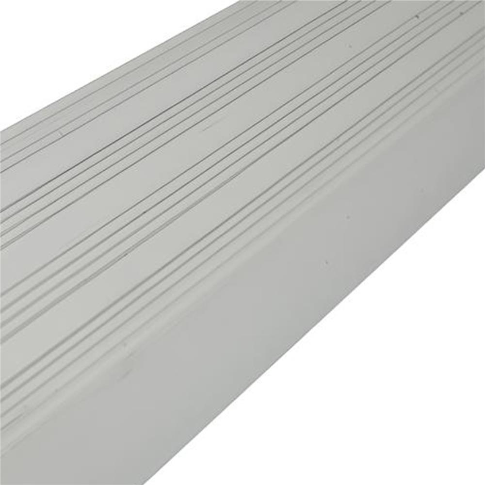 จมูกบันได PVC จระเข้ KSNM24-7 2.4 ม. สีเทาแกรนิต