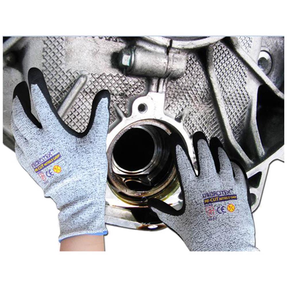 ถุงมือกันบาดเคลือบไนไตร MICROTEX สีดำ