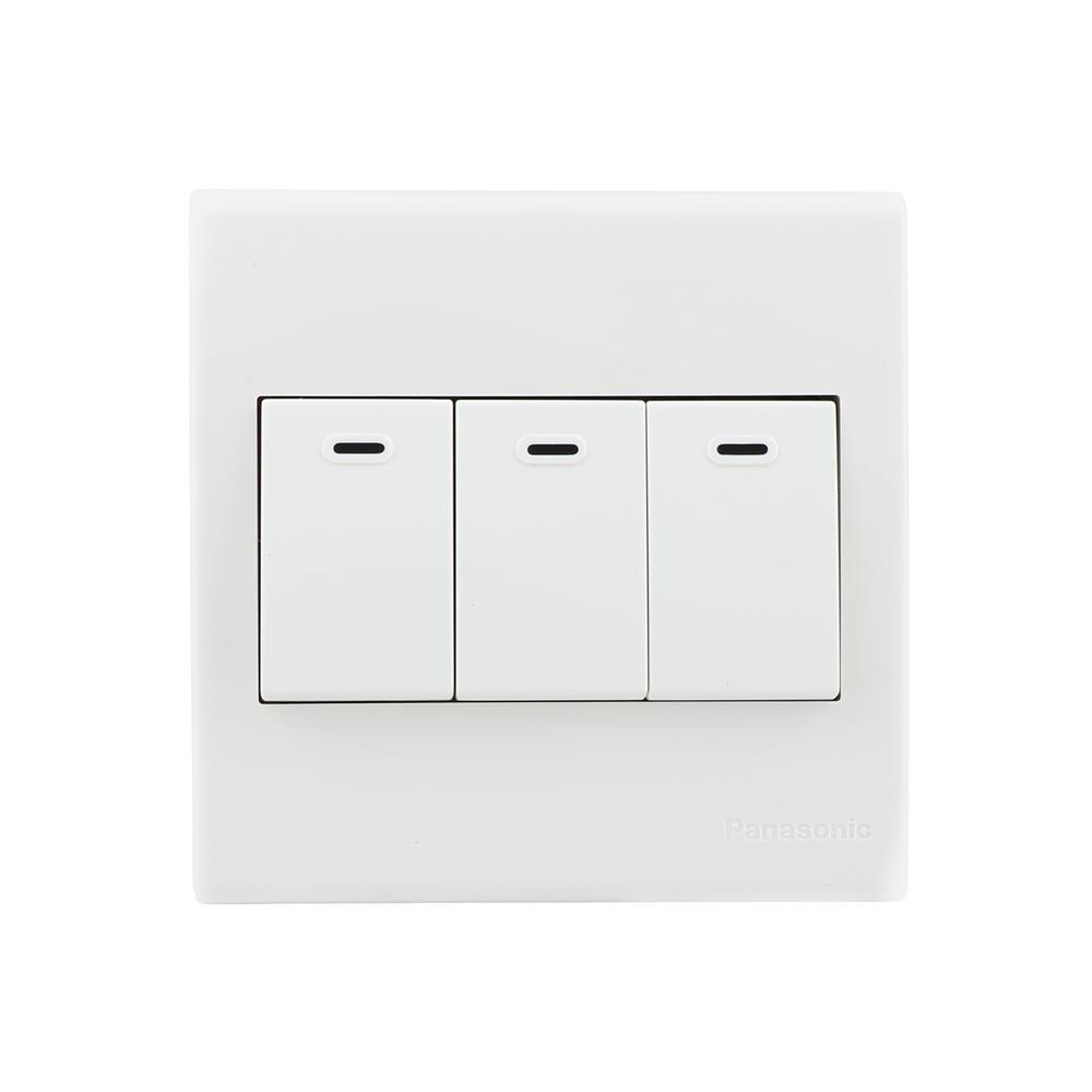 ชุดสวิตช์ 1 ทาง 3 ช่อง PANASONIC BSW 1301 สีขาว