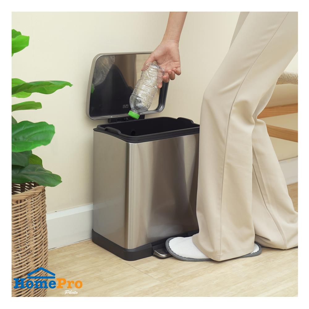 ถังขยะเหยียบ ACCO SOFT CLOSED EK1768MT ขนาด 12L สีเงิน