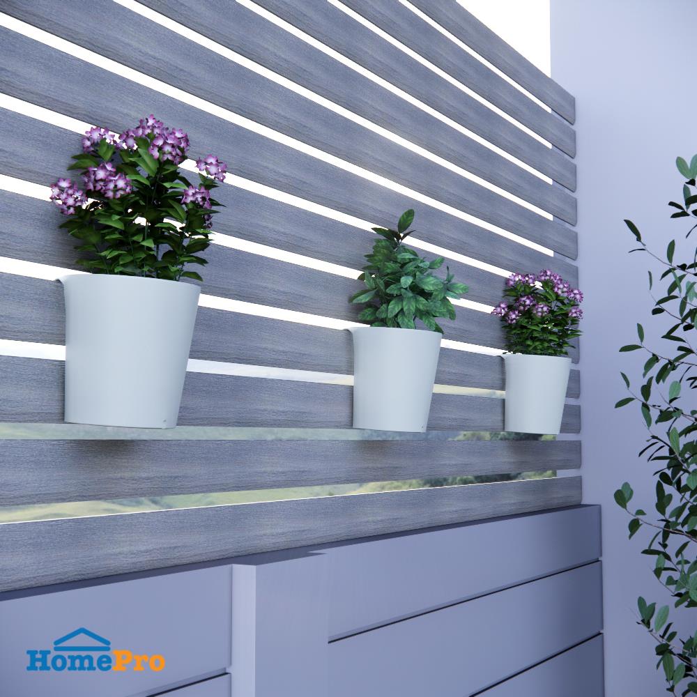 กระถางแขวนพลาสติก SPRING 18 ซม. สีขาว