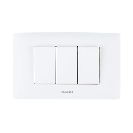 ชุดสวิตช์ 1 ทาง 3 ช่อง HACO AP-S31  สีขาว