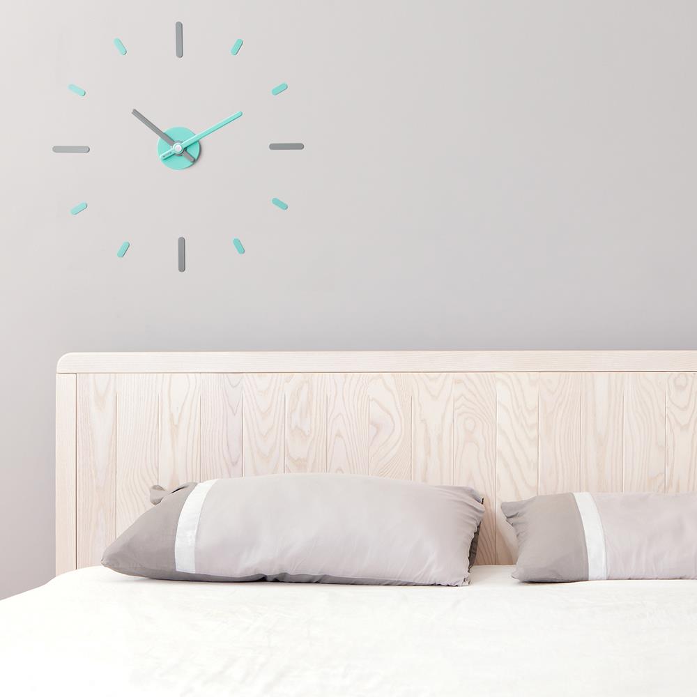 นาฬิกาติดผนัง ON TIME V2 DIY 22 นิ้ว สีเทา/เขียว