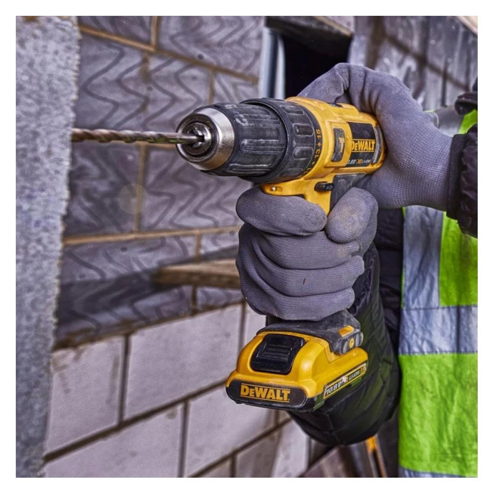สว่านกระแทกไร้สาย (พร้อมแบตเตอรี่) DEWALT DCD716C2K-B1 10.8 โวลต์