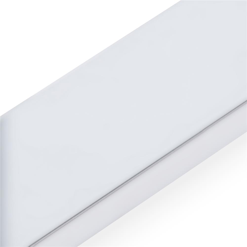 กรุยเชิงสเตนเลส DP BSC 402431 4 ซม. 2.4 ม. สีเงินเงา