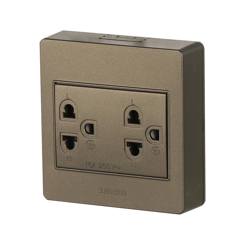 ชุดเต้ารับคู่ 3 ขา HACO M3N-E20-CC สีช็อคโก