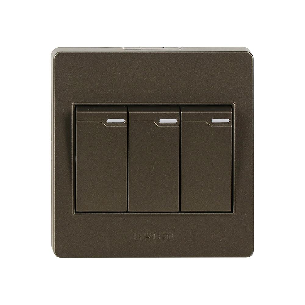 ชุดสวิตช์ 1 ทาง 3 ช่อง HACO M3N-S31-CC สีน้ำตาลดำ