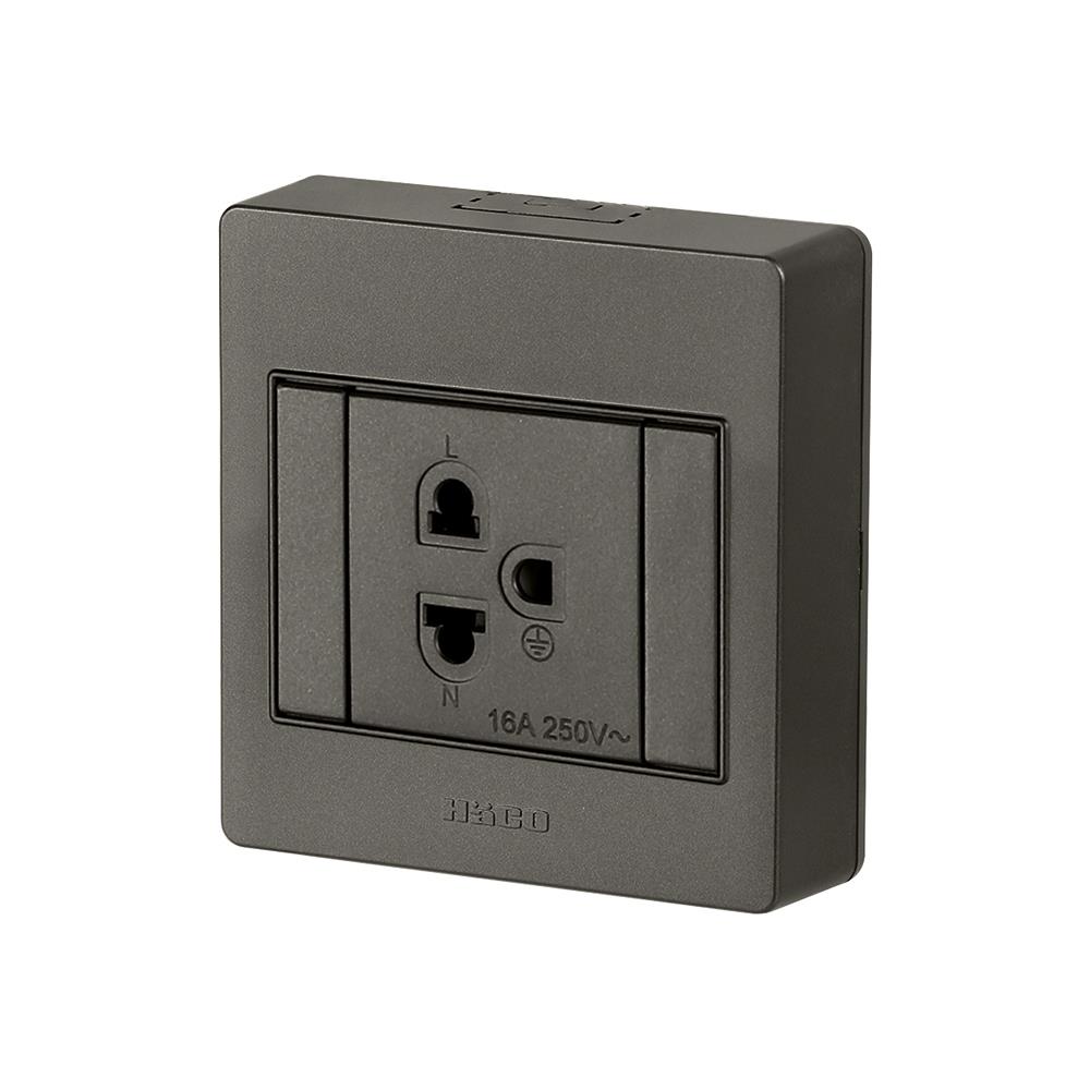 ชุดเต้ารับเดี่ยว 3 ขา HACO M3N-E10-CC สีช็อคโก