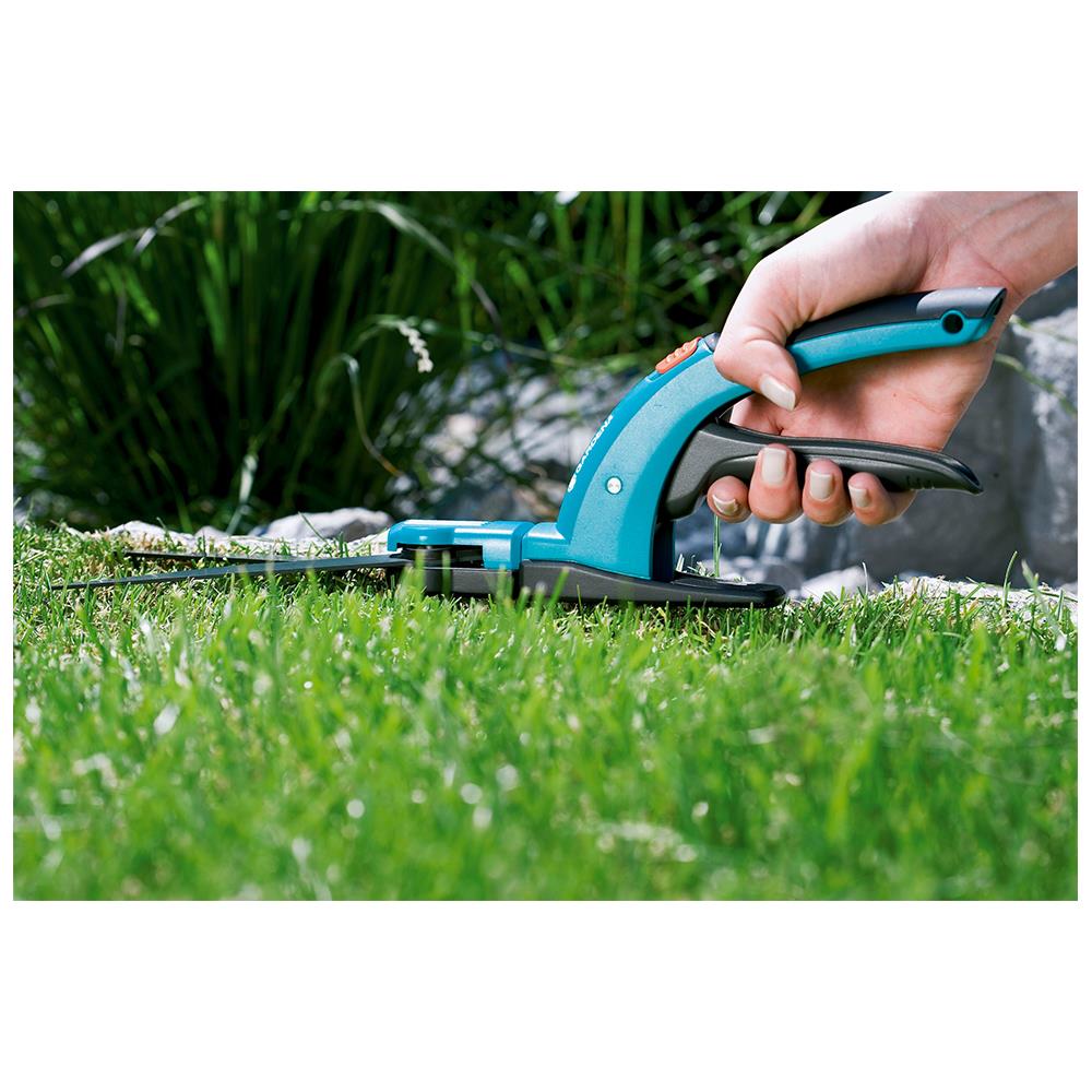 กรรไกรตัดหญ้า ปากตรง GARDENA 08733-20