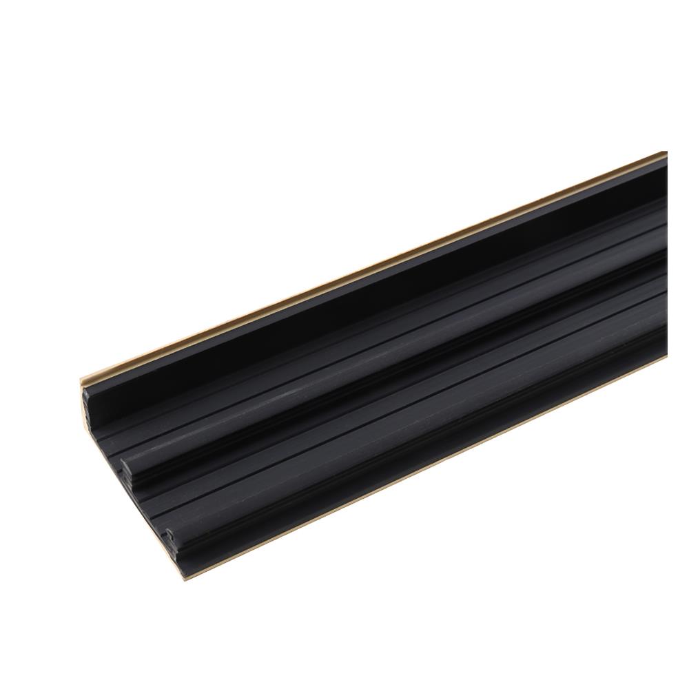 จมูกบันได PVC จระเข้ พลัส ไมโครแบน 2 ม. ครีมเอแคร์