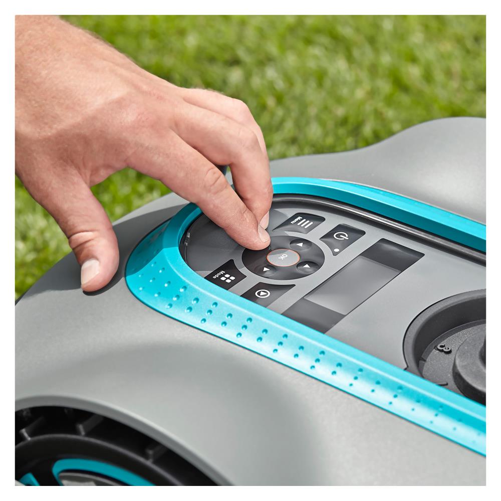 หุ่นยนต์ตัดหญ้า อัตโนมัติ GARDENA 15002-20 18 โวลต์