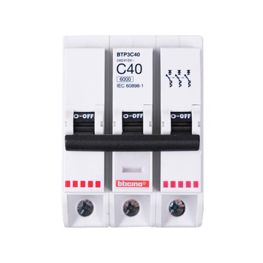 เซอร์กิตเบรกเกอร์ 3 โพล 3 เฟส BTICINO BTP3C40 40 แอมป์