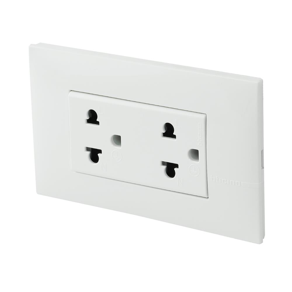 ชุดเต้ารับคู่ 3 ขา BTICINO SAE2125DBN สีขาว