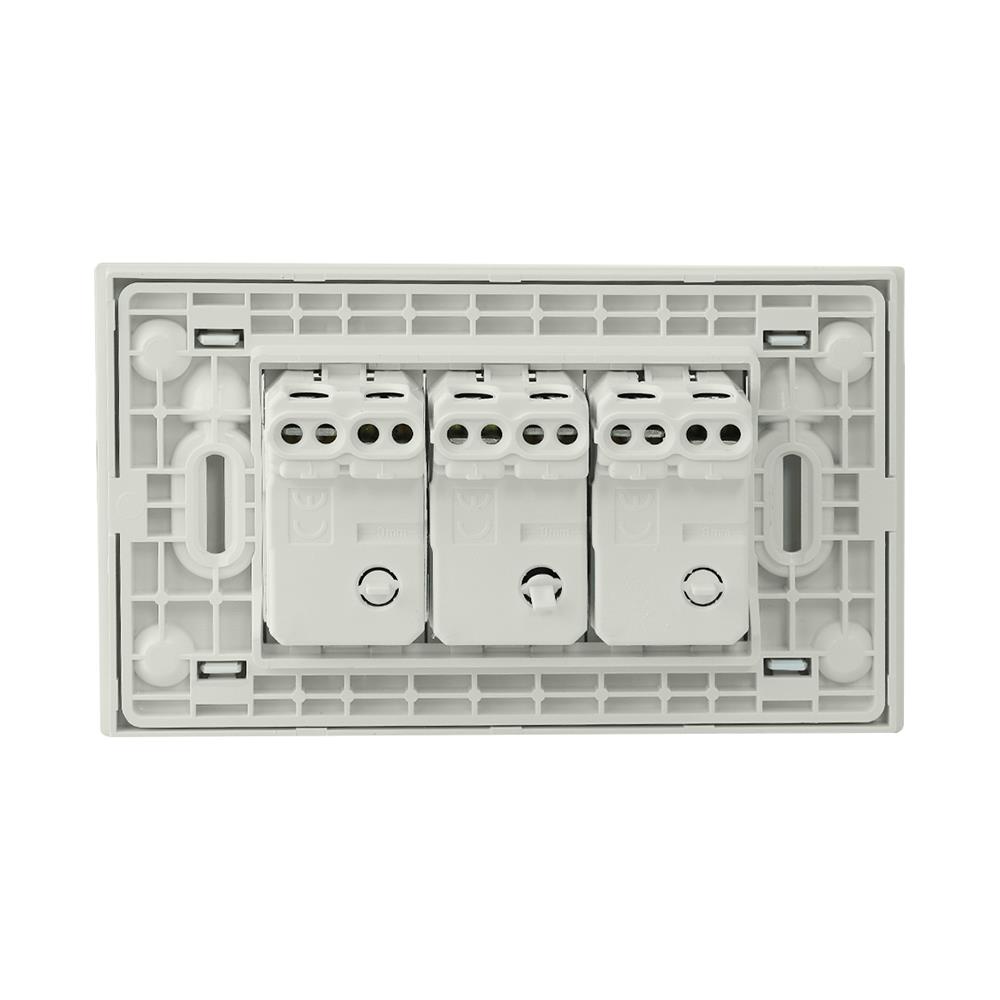 ชุดสวิตช์ 1 ทาง 3 ช่อง BTICINO SAE2001T3BN สีขาว