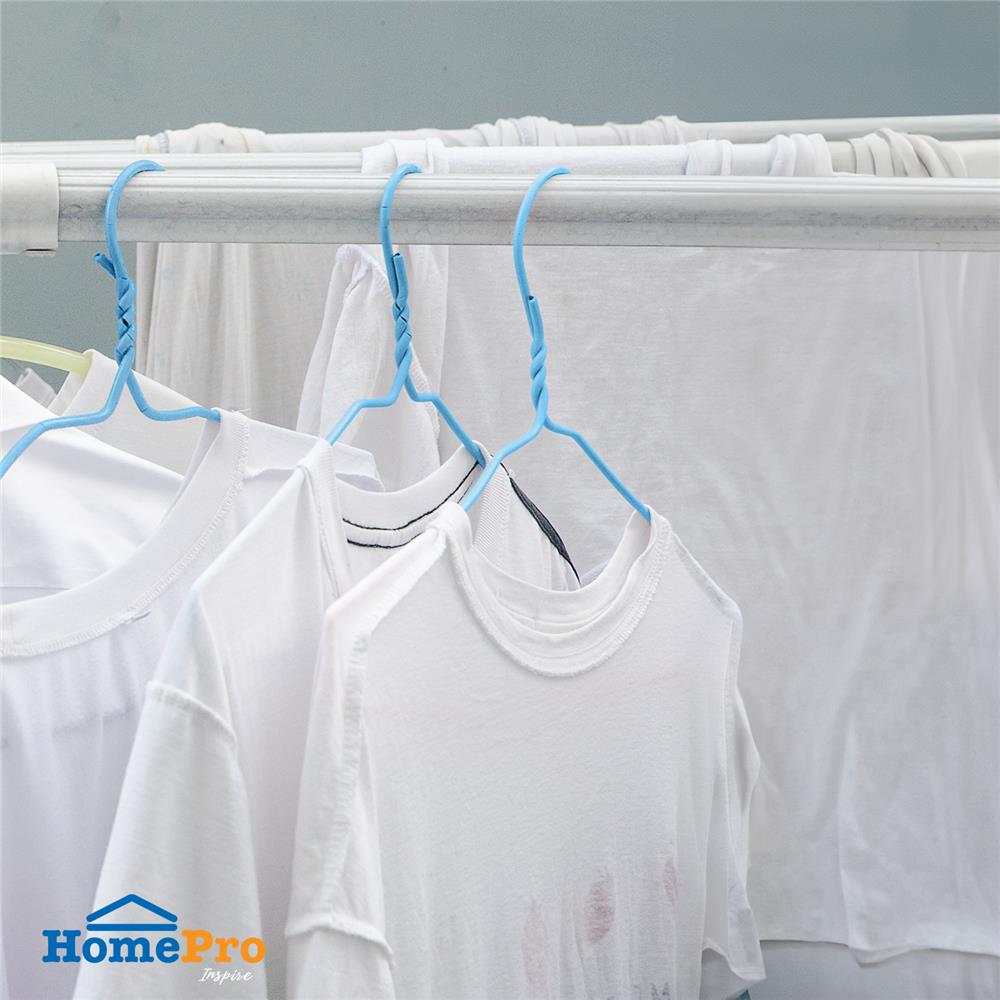 ไม้แขวนเสื้อเคลือบ PVC PLIM สีฟ้า แพ็ก 8 ชิ้น