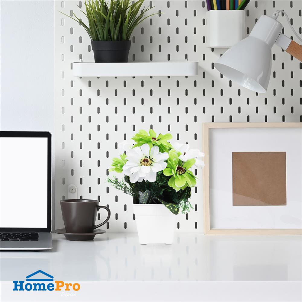 ดอกไม้ประดิษฐ์ในกระถาง ME LIVING BAAN CHEUN สีเขียว