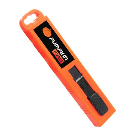 ใบมีดคัตเตอร์ PUMPKIN BLACKSEAL 18 มม.