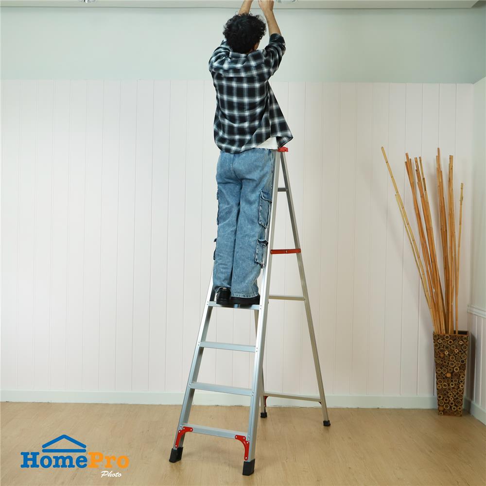 บันไดอะลูมิเนียมทรง A MATALL R12208L 8 ขั้น