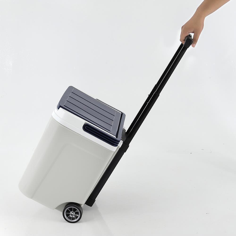 ถังแช่อเนกประสงค์ล้อลาก SPRING 30 ลิตร สีเทา/น้ำเงิน