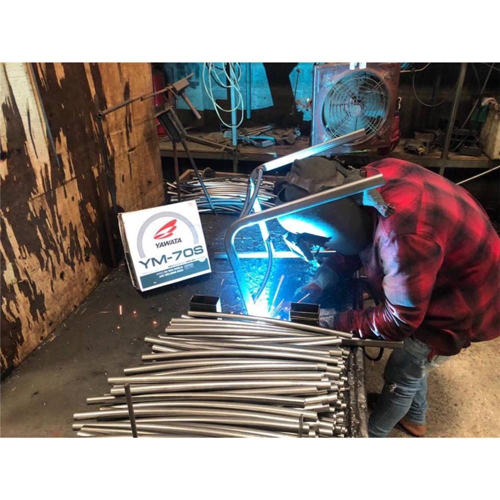 ลวดเชื่อมเหล็ก YAWATA YM70s 0.9 มม. 15 กก.