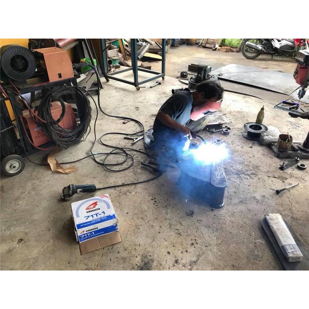 ลวดเชื่อมเหล็ก FLUX CORE YAWATA 71T1 1.2 มม. 15 กก.