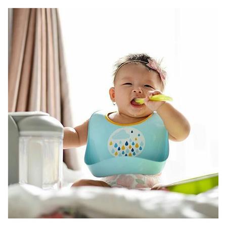 ถาดซิลิโคนกันเปื้อนเด็ก  BEABA สีรุ้งฟ้าอ่อน_1