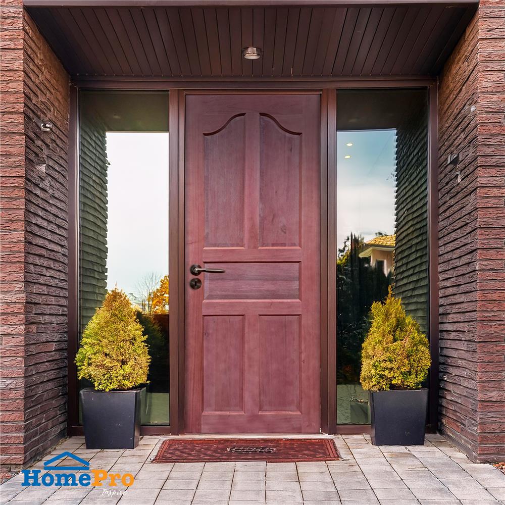 ประตูไม้เนื้อแข็ง AZLE 5 ฟักปีกนก 80X200 ซม. ไม่เจาะลูกบิด