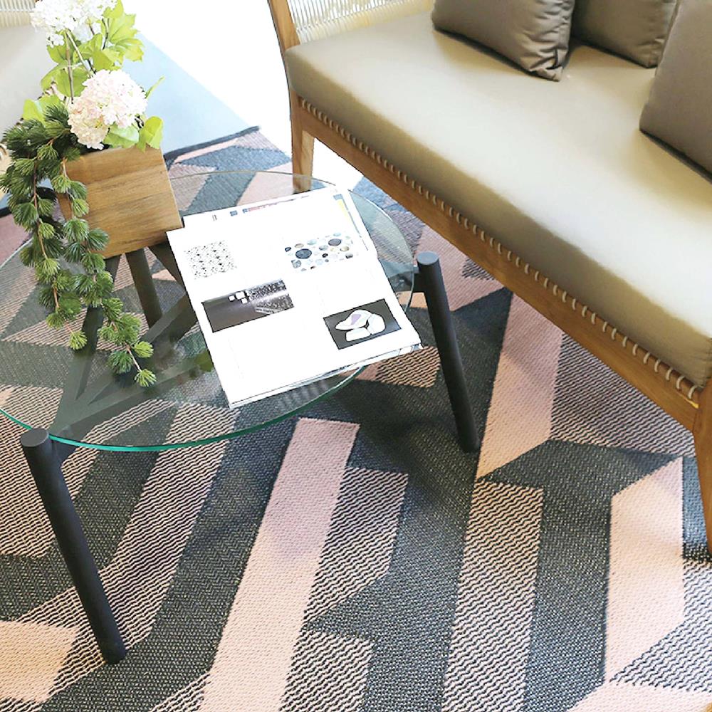 โต๊ะข้างกลม MODERN OUTDOOR TAVIA 67 ซม. สีดำ