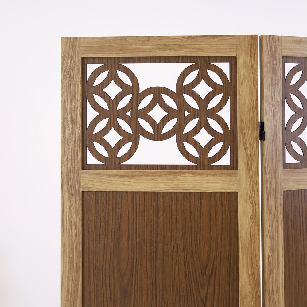 ฉากกั้นปรับฮวงจุ้ย 3 บานพับ FASTTECT ลวดลายฉลุเหรียญมงคล 5 เหรียญ สีลาเต้