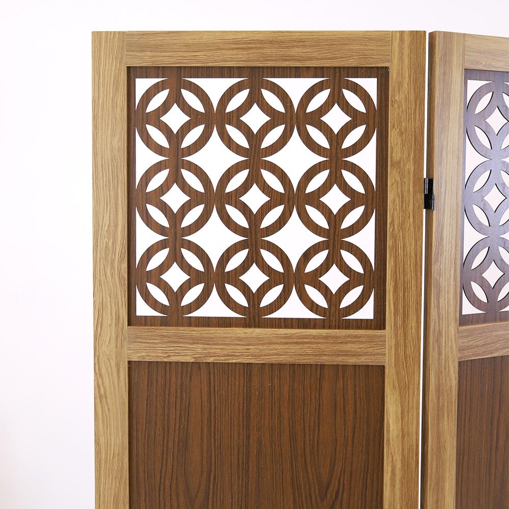 ฉากกั้นปรับฮวงจุ้ย 3 บานพับ FASTTECT ลวดลายฉลุเหรียญมงคล 9 เหรียญ สีลาเต้