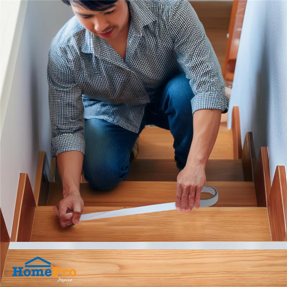 เทปกันลื่น PACK IN ใช้งานภายใน 1 นิ้ว X 180 ซม. สีใส