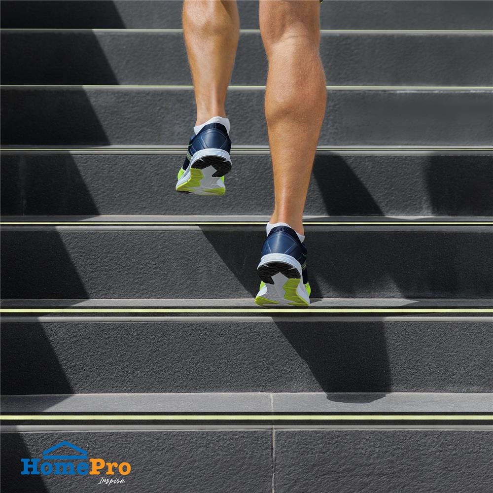 เทปกันลื่นเรืองแสง PACK IN 2 นิ้ว X 5 ม สีเขียวดำ