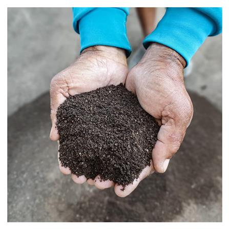 ปุ๋ยอินทรีย์ คอมโพชาร์ คืนดี 1 กก._1