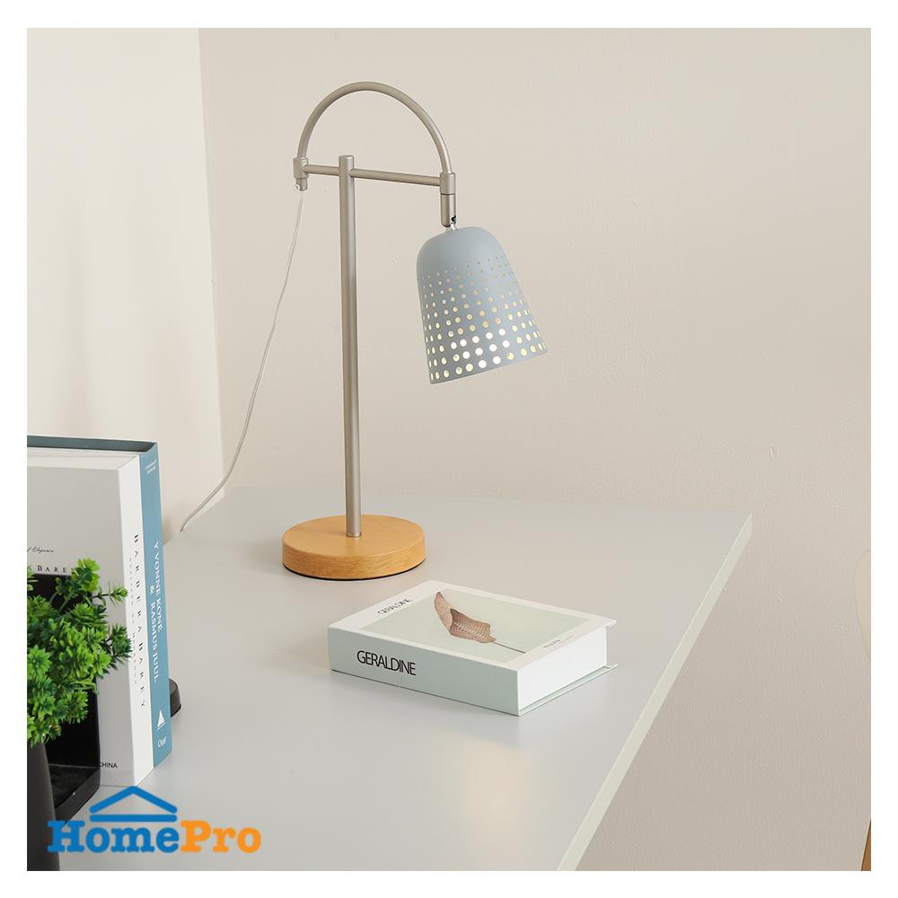 ไฟตั้งโต๊ะ CARINI 5034B/1T สีเทา/เงิน/ลายไม้