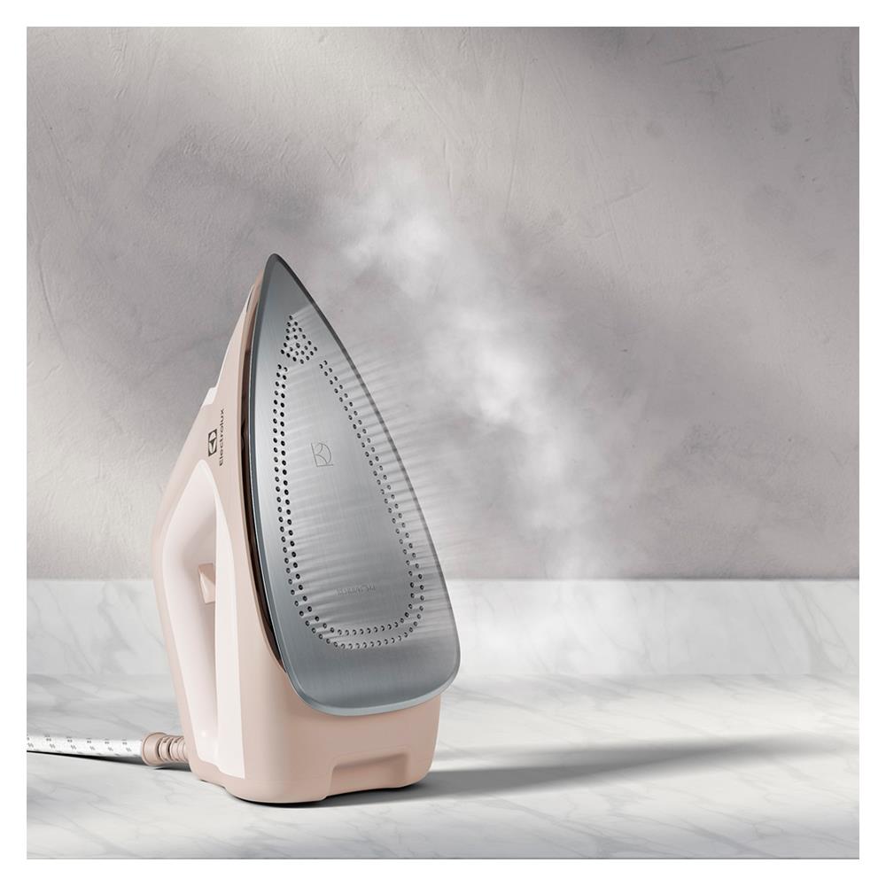 เตารีดแรงดันไอน้ำ ELECTROLUX E6SS1-40PP 1.2 ลิตร