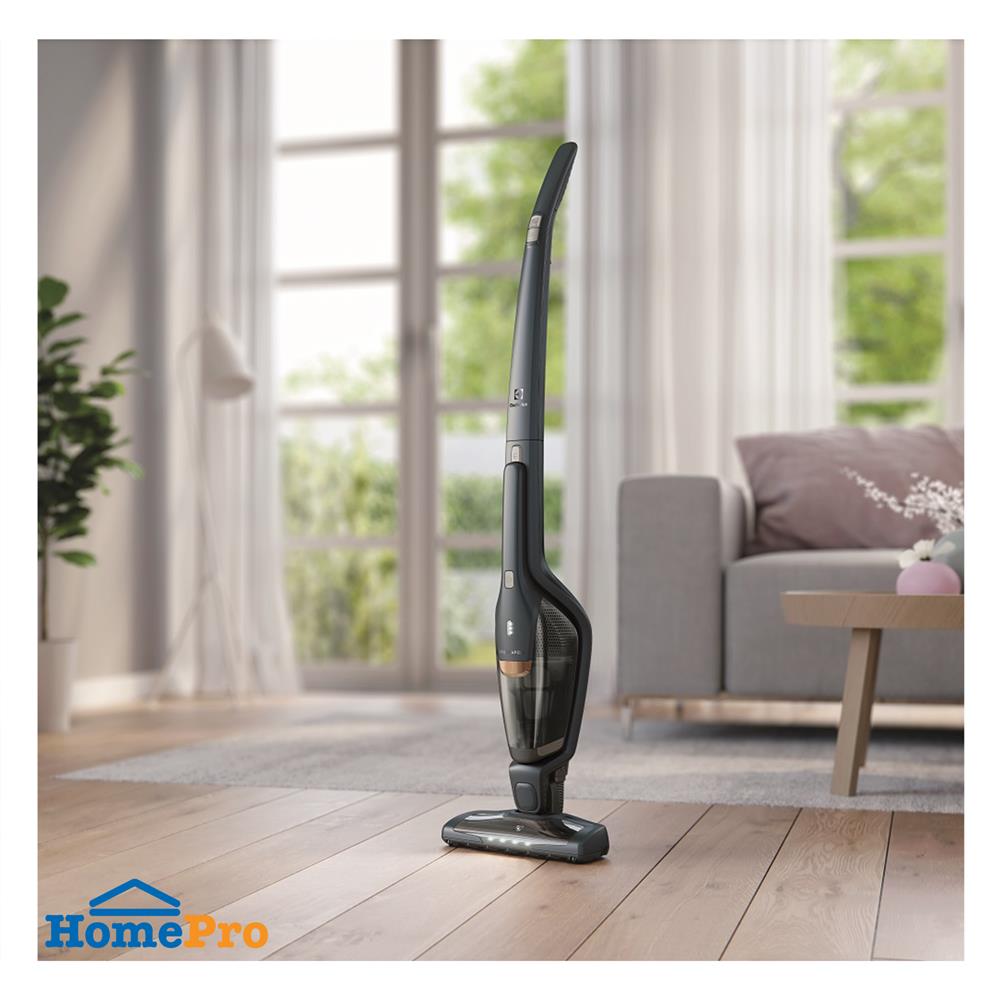 เครื่องดูดฝุ่นแบบด้าม ELECTROLUX ZB3515ST